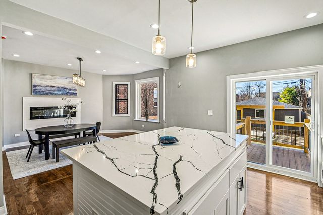 1622 S Central Park Avenue, Chicago, IL 60623
