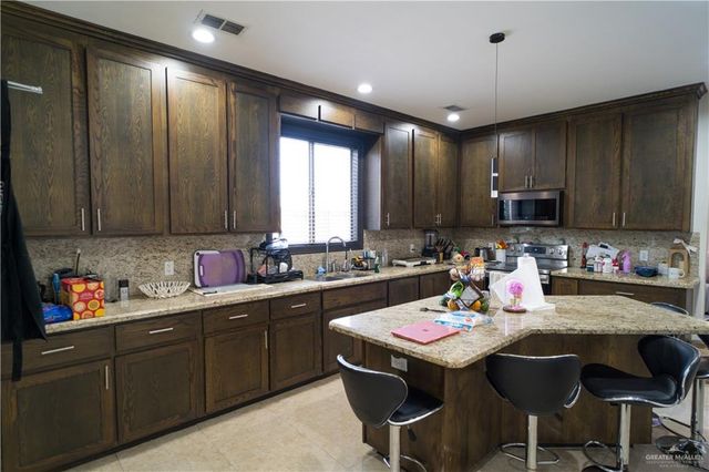 2425 Summer Breeze Street, Mission, TX 78572