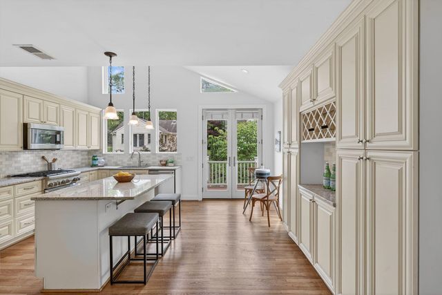 3600 FAIRCASTLE DR, Chevy Chase, MD 20815
