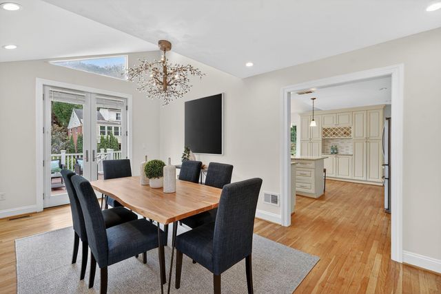 3600 FAIRCASTLE DR, Chevy Chase, MD 20815