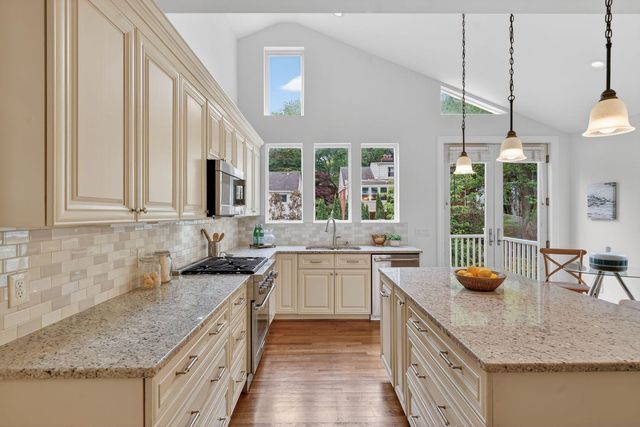 3600 FAIRCASTLE DR, Chevy Chase, MD 20815