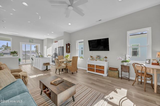 507 Greenville Avenue Unit 1, Carolina Beach, NC 28428