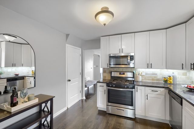 4018 Deyo Avenue, Brookfield, IL 60513