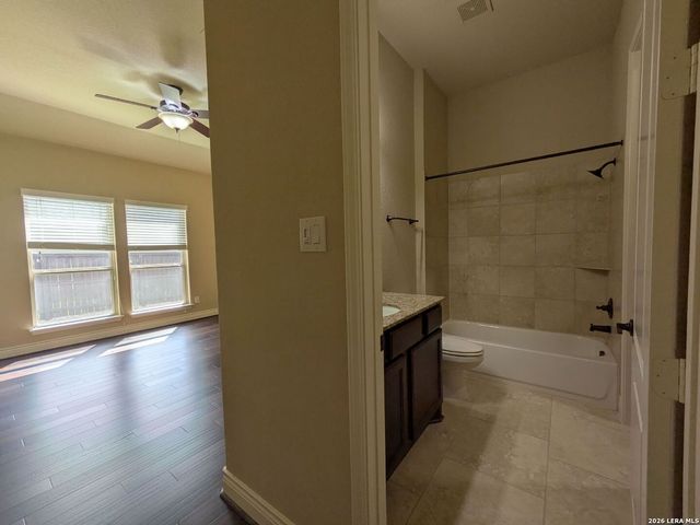 975 Wilderness Oaks, New Braunfels, TX 78132