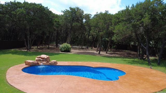 975 Wilderness Oaks, New Braunfels, TX 78132