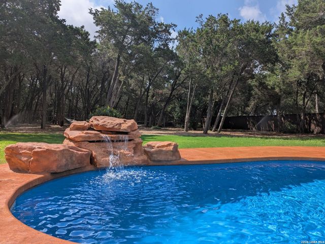 975 Wilderness Oaks, New Braunfels, TX 78132