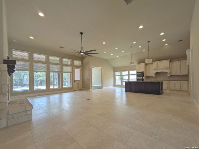 975 Wilderness Oaks, New Braunfels, TX 78132