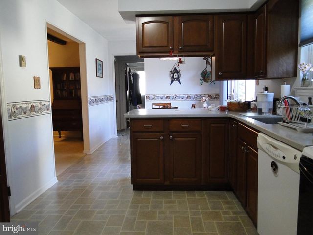276 PARKRIDGE DR, Perkasie, PA 18944
