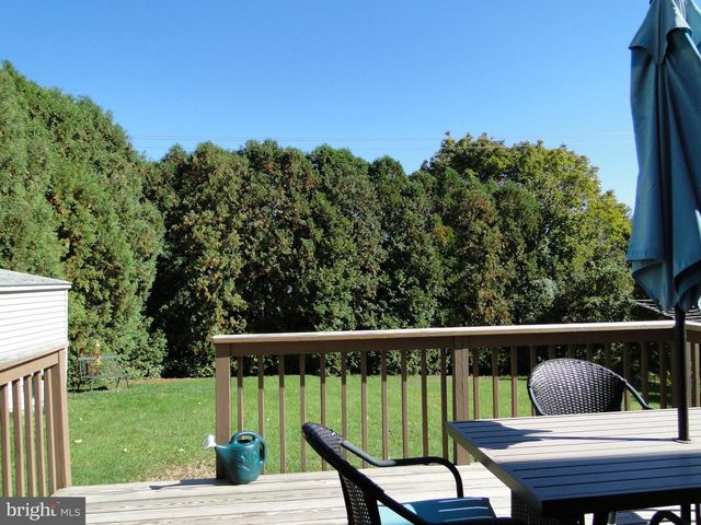 276 PARKRIDGE DR, Perkasie, PA 18944