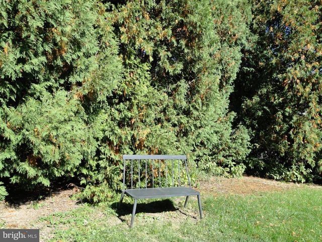 276 PARKRIDGE DR, Perkasie, PA 18944