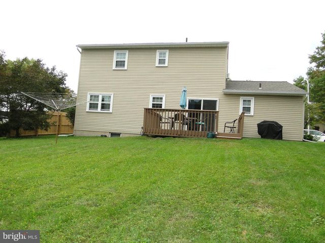 276 PARKRIDGE DR, Perkasie, PA 18944