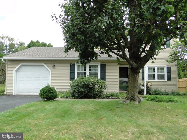276 PARKRIDGE DR, Perkasie, PA 18944