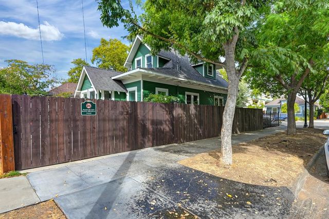 3560 1st Ave, Sacramento, CA 95817