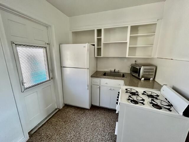 2023 Taylor Street, Hollywood, FL 33020