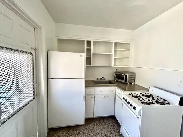 2023 Taylor Street, Hollywood, FL 33020
