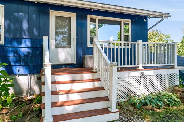 21 Fern Ave, Amesbury, MA 01913