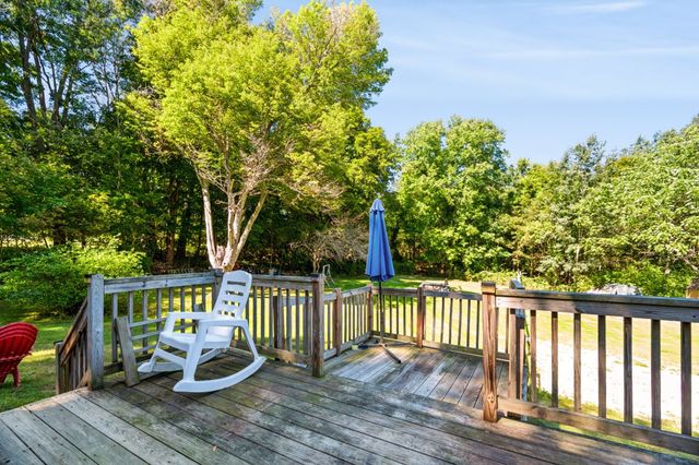 21 Fern Ave, Amesbury, MA 01913