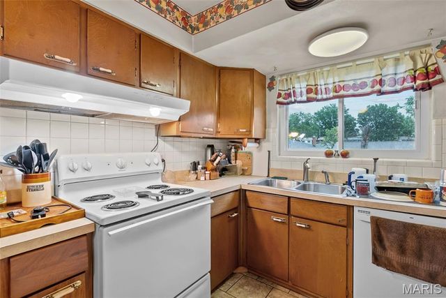 217 Earlsfield Lane, Unincorporated, MO 63125