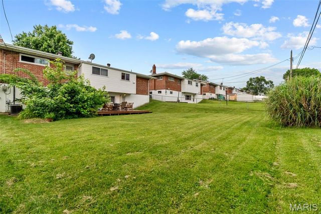 217 Earlsfield Lane, Unincorporated, MO 63125