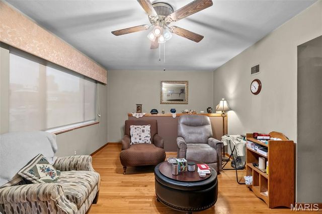 217 Earlsfield Lane, Unincorporated, MO 63125