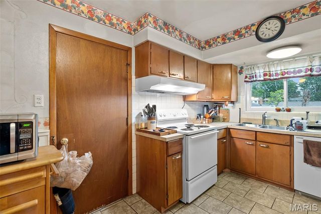 217 Earlsfield Lane, Unincorporated, MO 63125