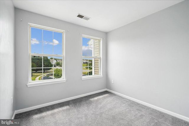 3392 VINELAND PL, Dumfries, VA 22026