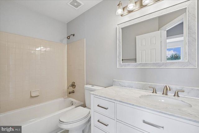 3392 VINELAND PL, Dumfries, VA 22026
