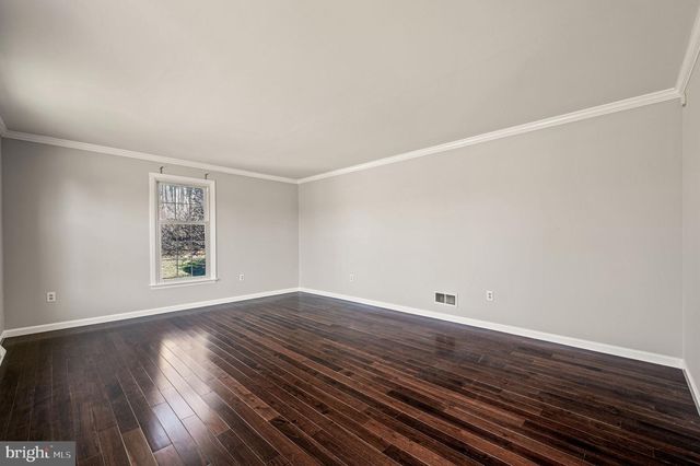 800 DOWLIN FORGE RD RD, Downingtown, PA 19335