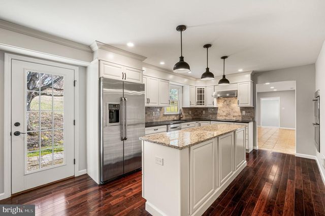 800 DOWLIN FORGE RD RD, Downingtown, PA 19335