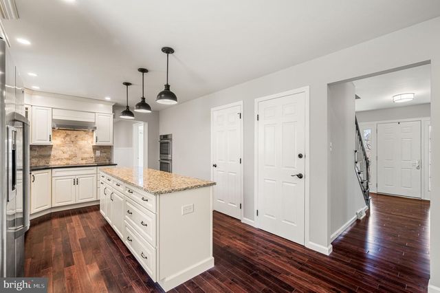 800 DOWLIN FORGE RD RD, Downingtown, PA 19335