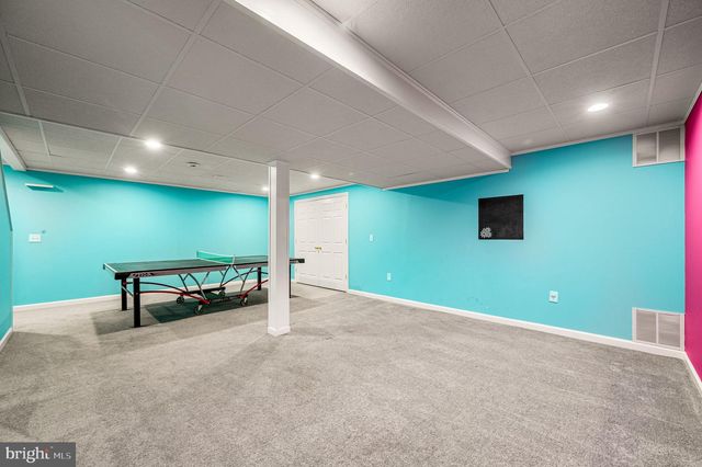 800 DOWLIN FORGE RD RD, Downingtown, PA 19335