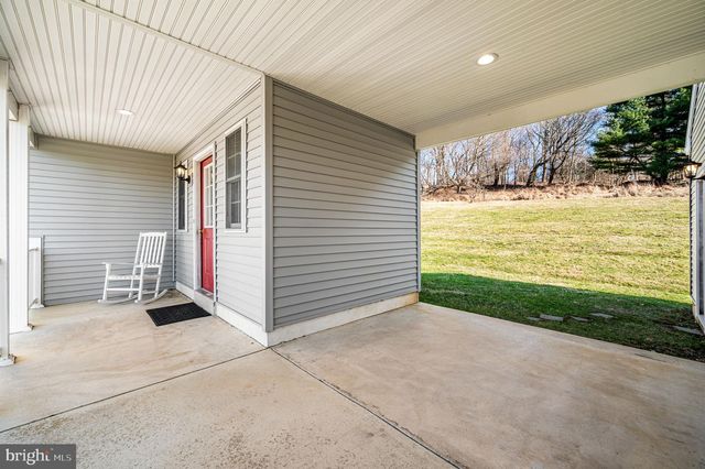 800 DOWLIN FORGE RD RD, Downingtown, PA 19335