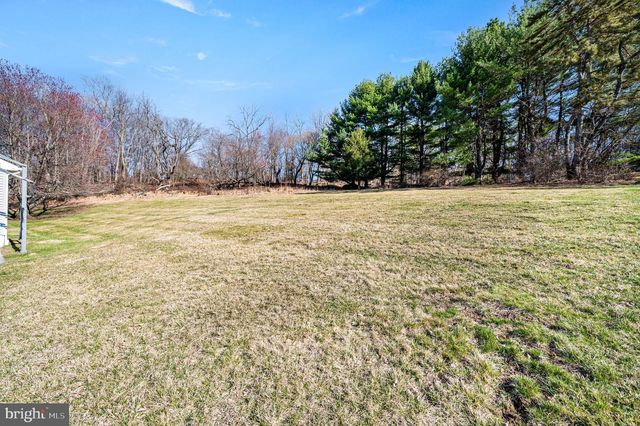 800 DOWLIN FORGE RD RD, Downingtown, PA 19335