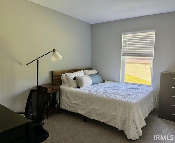 5510 W Redbud Drive, Ellettsville, IN 47429