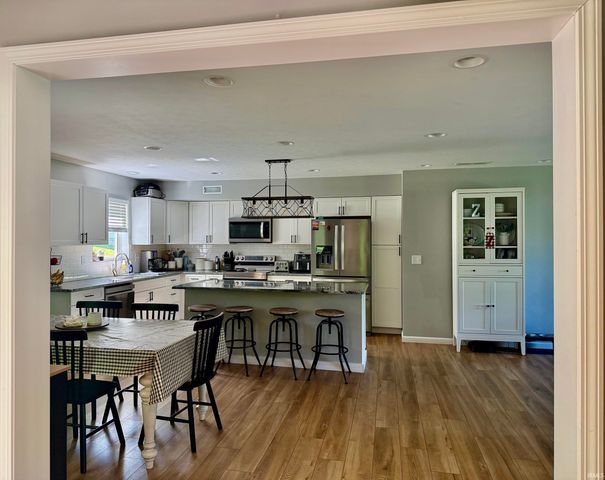5510 W Redbud Drive, Ellettsville, IN 47429