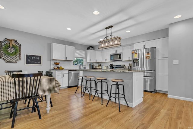 5510 W Redbud Drive, Ellettsville, IN 47429