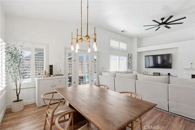 1740 N McKelvy Avenue, Clovis, CA 93619