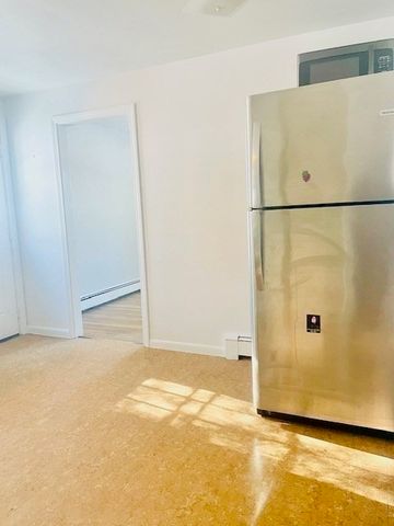 181 School St B, Acton, MA 01720