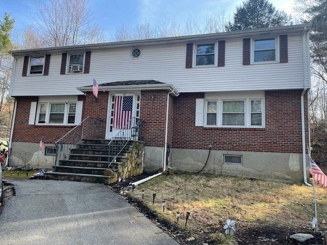 181 School St B, Acton, MA 01720