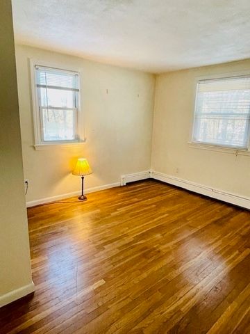 181 School St B, Acton, MA 01720