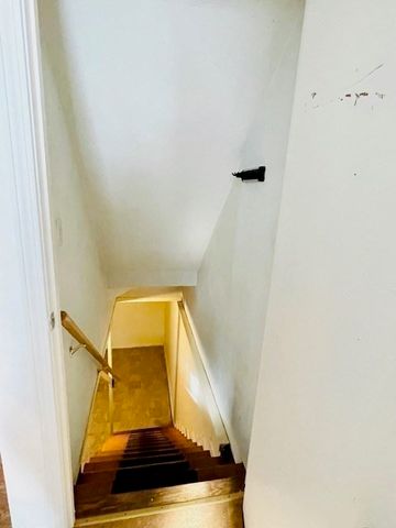 181 School St B, Acton, MA 01720