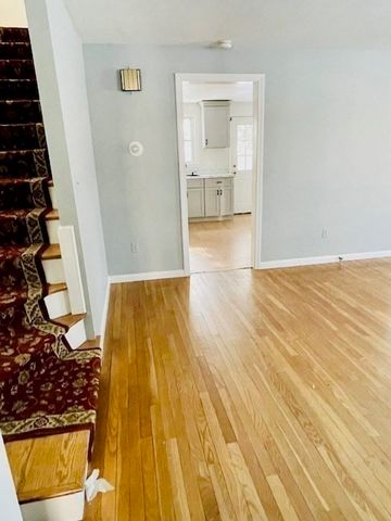 181 School St B, Acton, MA 01720