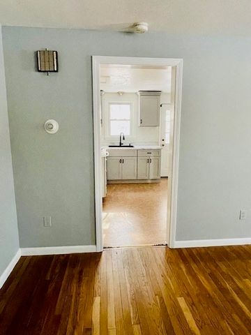 181 School St B, Acton, MA 01720