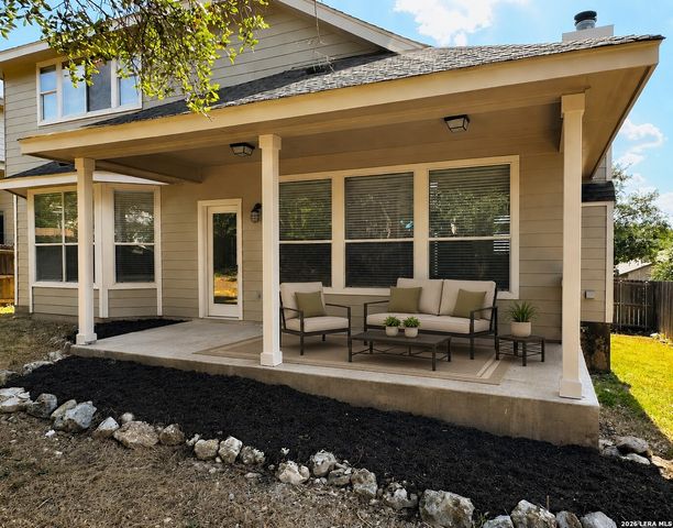 756 San Luis, New Braunfels, TX 78132