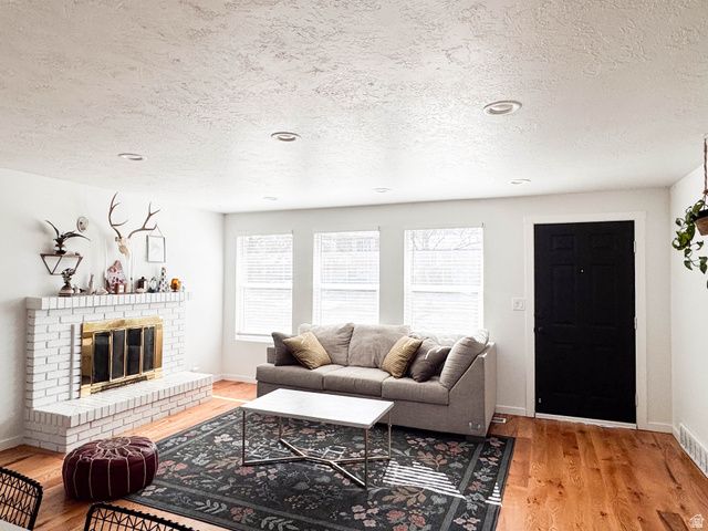 375 E 10560 S, Sandy, UT 84070