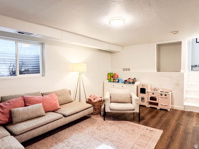 375 E 10560 S, Sandy, UT 84070