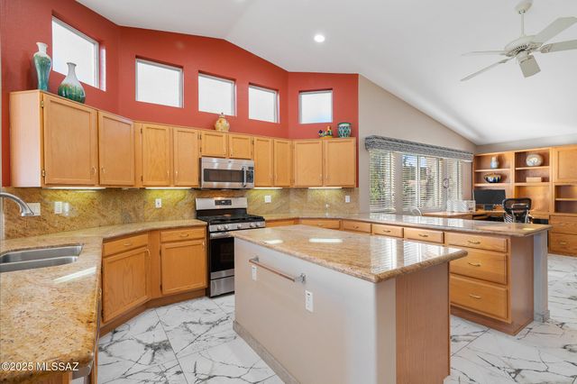 4771 S Prairie Hills Drive, Green Valley, AZ 85622