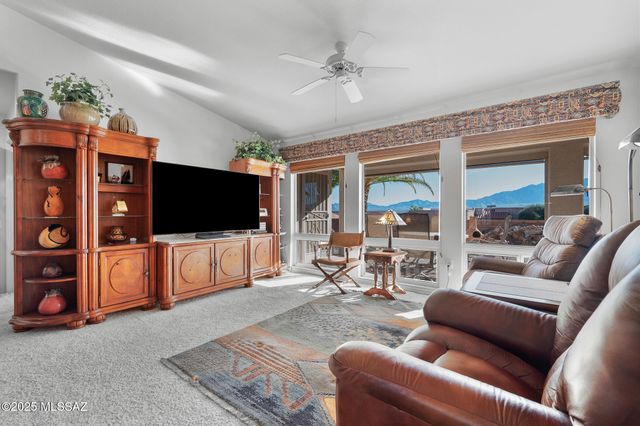 4771 S Prairie Hills Drive, Green Valley, AZ 85622