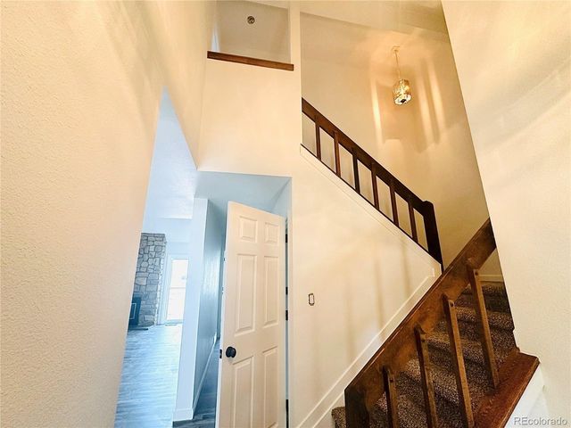 2002 S Worchester Way, Aurora, CO 80014