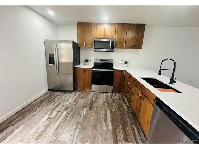2002 S Worchester Way, Aurora, CO 80014